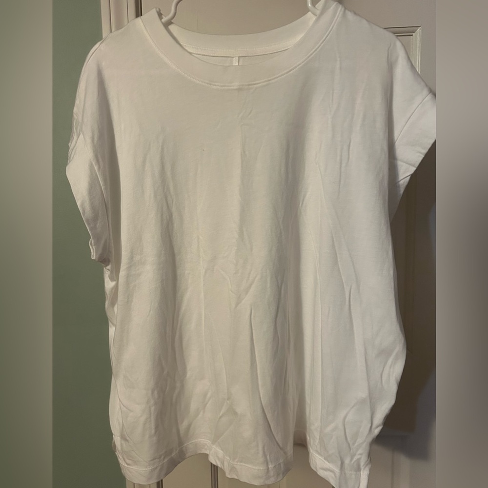 NWT Women’s Large A New Day Short Sleeve White Top